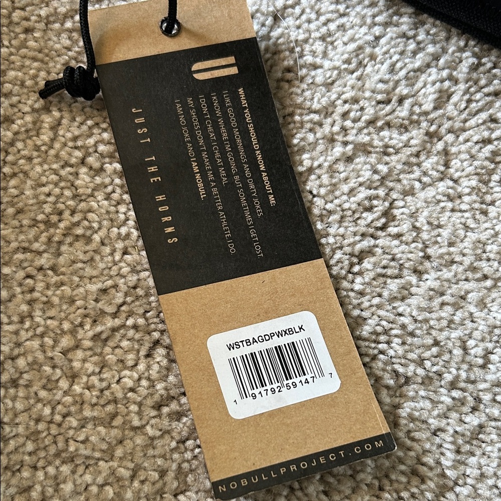 NOBULL Black Belt Bag for Men - Picture 2 of 4